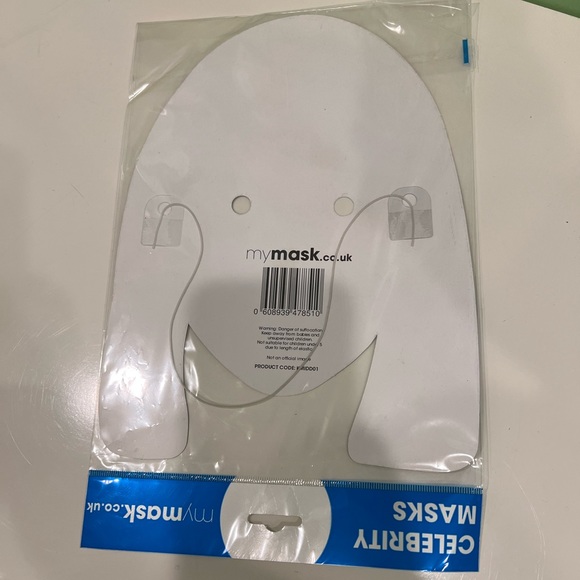 NWT KATE MIDDLETON MASK - Picture 2 of 2